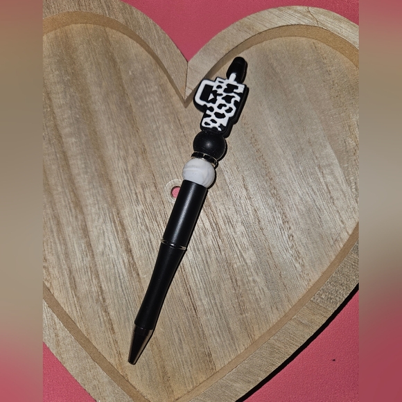 Accessories - 2 for $22 (pens only)